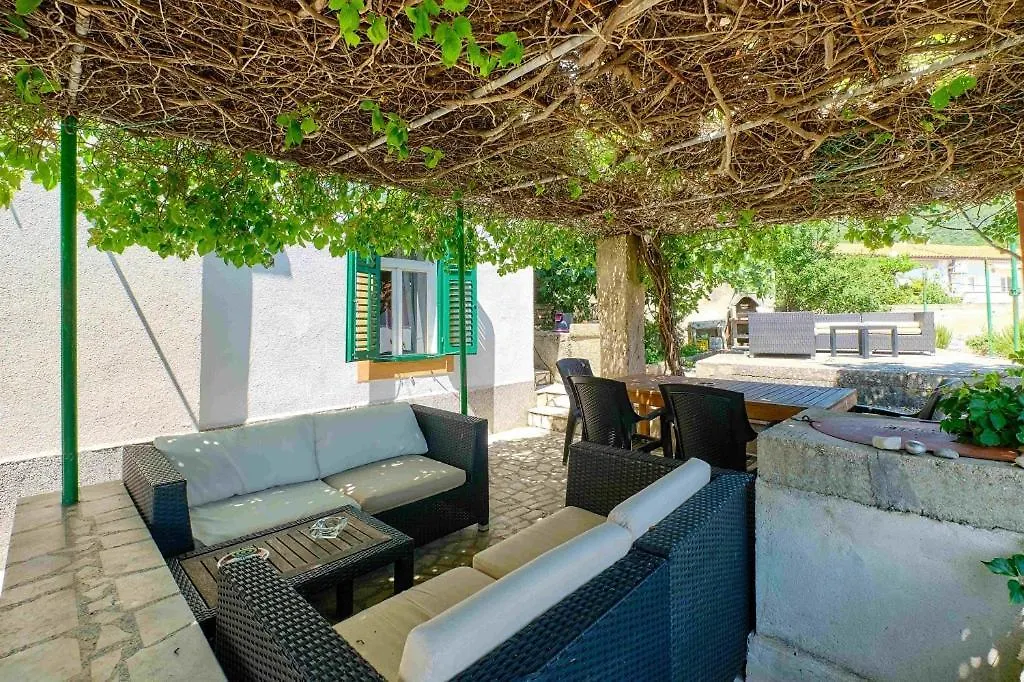 Kuca Fides Villa Martinscica  Holiday home